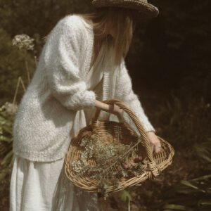 Gói Preset 13 Tone Màu Mang Đến Cảm Xúc Cho Bức Ảnh Của Bạn (xmp/acr) C45B38 8 goi preset 13 tone mau mang den cam xuc cho buc anh cua ban 1