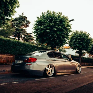 2021 THE HOLY GRAIL V2 (15 PRESETS BUNDLE!) – Gói preset tone màu xanh lá cây và màu cát phong cách (xmp/acr) B44L14 29 mike crawat 2021 the holy grail v2 presets desktop nencyha.com 12