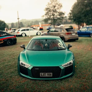 2021 THE HOLY GRAIL V2 (15 PRESETS BUNDLE!) – Gói preset tone màu xanh lá cây và màu cát phong cách (xmp/acr) B44L14 22 mike crawat 2021 the holy grail v2 presets desktop nencyha.com 5