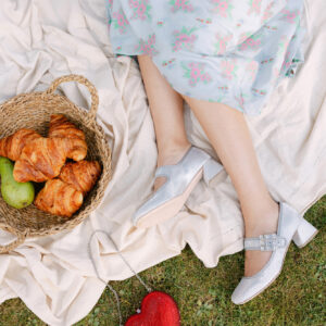 Anna Roussos ‐ The Film Lovers Pack - The Film Lovers | Color Presets & Profiles – Bộ sưu tập Preset Profile phim mềm mại và lãng mạn của Anna Roussos (xmp/acr) V94C48 15 anna roussos the film lovers pack the film lovers color presets profiles bo suu tap preset profile phim mem mai va lang man cua anna roussos 10