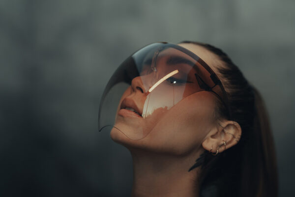 DVLOP - Shortstache - Past and Present — Bộ sưu tập Preset mang sắc màu điện ảnh cổ điển và nét mềm mại điện ảnh mới mẻ (xmp/acr) R102P03