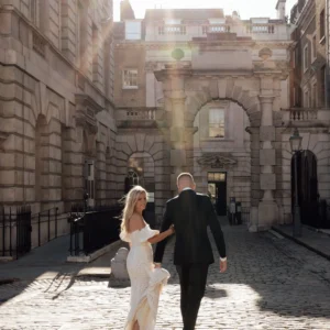 Zach & Grace - Feels Like Film — Bộ sưu tập Preset mang hoài niệm và cảm xúc của phim ảnh 2025 (xmp/acr) C102L17 7 zach grace feels like film bo suu tap preset mang hoai niem va cam xuc cua phim anh 2025 6